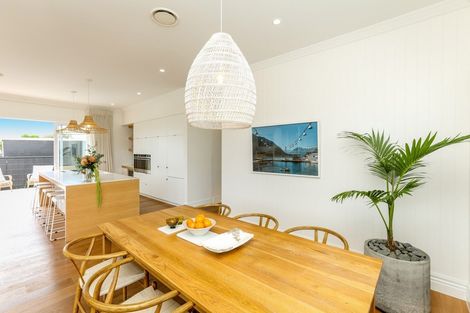 Photo of property in 161 Lemon Street, Strandon, New Plymouth, 4312