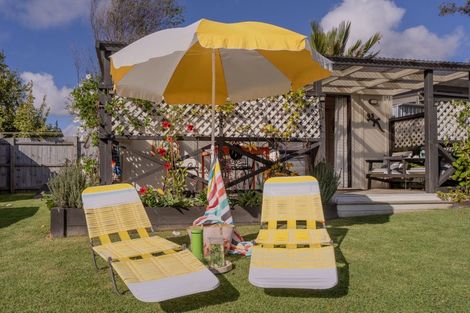 Photo of property in 56 Hahei Beach Road, Hahei, Whitianga, 3591