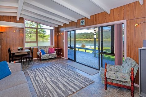 Photo of property in 18 Daphne Road, Tairua, 3508