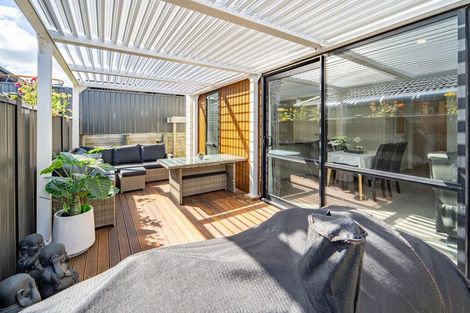 Photo of property in 6 Settler Avenue, Omokoroa, 3114