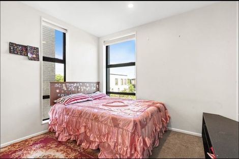 Photo of property in 83 Walters Road, Papakura, Takanini, 2110