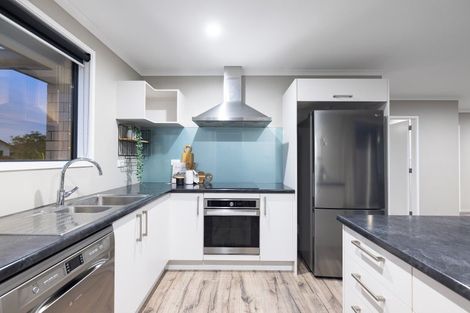 Photo of property in 44 Te Kio Crescent, Papamoa Beach, Papamoa, 3118