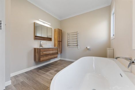 Photo of property in 187 Coronation Avenue, Welbourn, New Plymouth, 4310