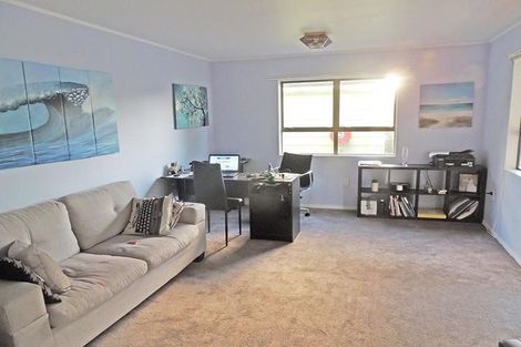 Photo of property in 50 Redcrest Avenue, Red Hill, Papakura, 2110