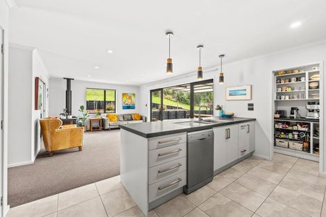 Photo of property in 347 Taraunui Road, Parua Bay, Onerahi, 0192