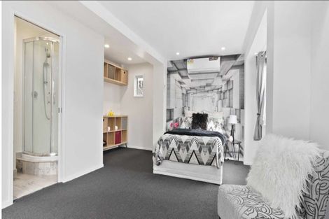 Photo of property in 44a Brains Road, Kelston, Auckland, 0602