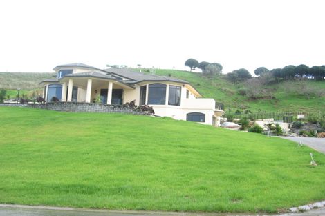 Photo of property in 84 Polo Prince Drive, Totara Park, Manurewa, 2576