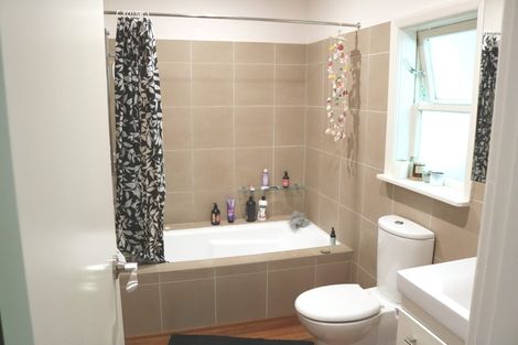 Photo of property in 57 Liardet Street, Vogeltown, Wellington, 6021