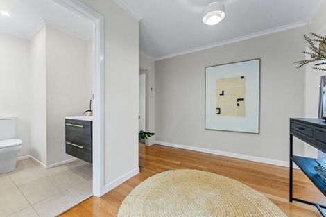 Photo of property in 1/29 Beatrice Avenue, Hillcrest, Auckland, 0627