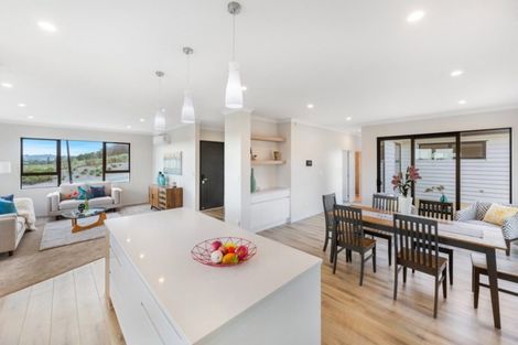 Photo of property in 41 Pakaraka Drive, Papakura, 2110