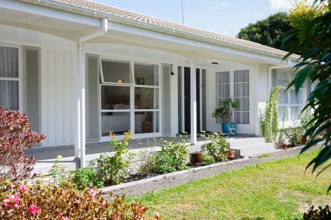 Photo of property in 27 Samuel Place, Queenwood, Hamilton, 3210