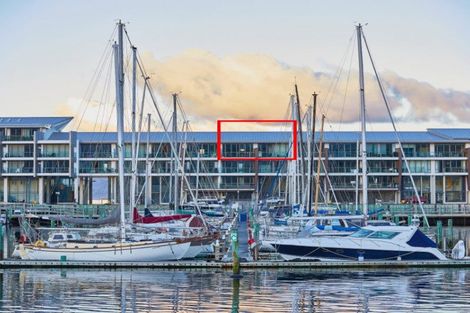 Photo of property in Clyde Quay Wharf, 3b/3 Clyde Quay Wharf, Te Aro, Wellington, 6011