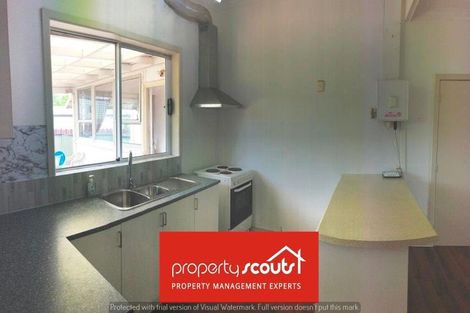 Photo of property in 9 Karaka Street, New Lynn, Auckland, 0600