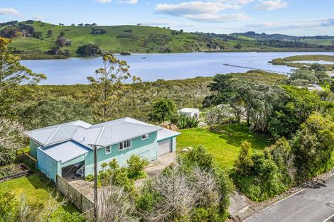 Photo of property in 111 Wharf Road, Port Albert, Wellsford, 0973