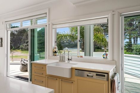 Photo of property in 4 Vista Paku, Pauanui, Hikuai, 3579