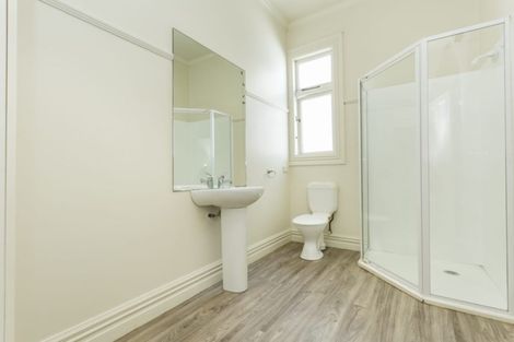 Photo of property in 39 Easther Crescent, Kew, Dunedin, 9012