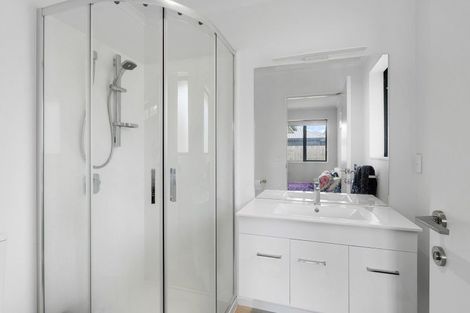 Photo of property in 7 Owen Drive, Darfield, 7510