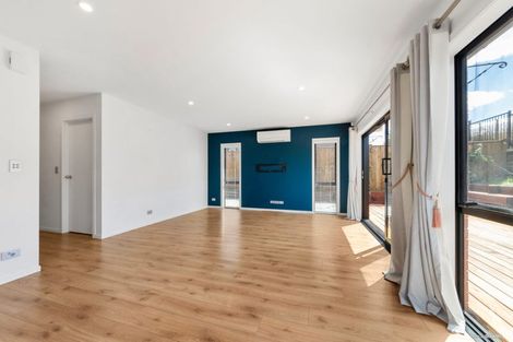 Photo of property in 42 Accolage Boulevard, Kumeu, 0810