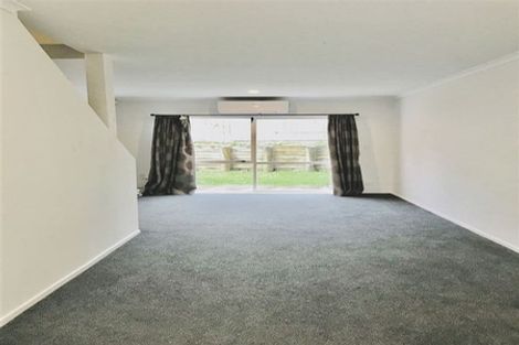 Photo of property in 4 Brashier Circle, Sunnyvale, Auckland, 0612