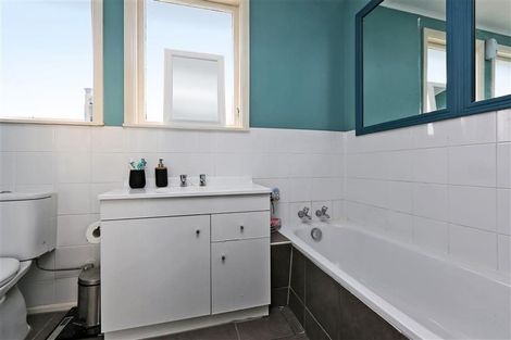 Photo of property in 47 Elliott Crescent, Havelock North, 4130