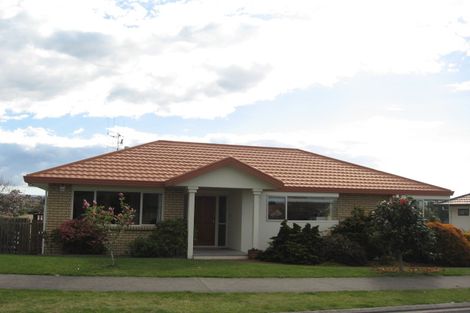 Photo of property in 8 Ridgemount Terrace, Welcome Bay, Tauranga, 3112