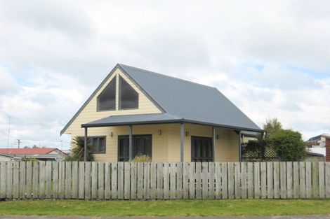 Photo of property in 525b Achilles Avenue, Whangamata, 3620