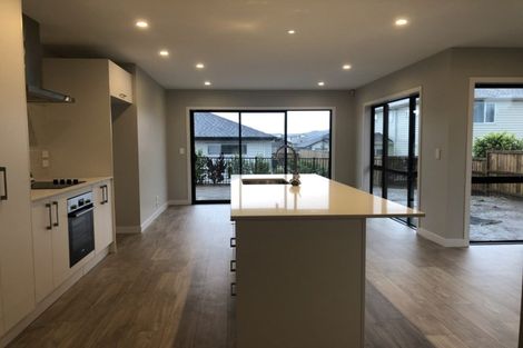 Photo of property in 35 Nobilo Road, Kumeu, 0810