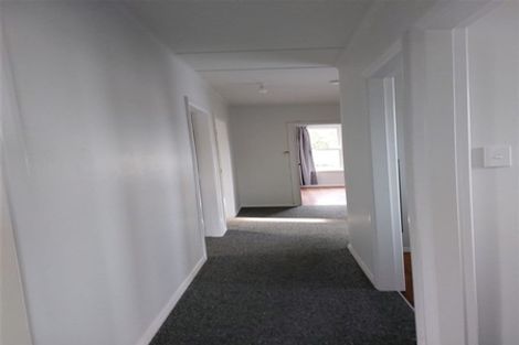 Photo of property in 33 Railway Crescent, Masterton, 5810