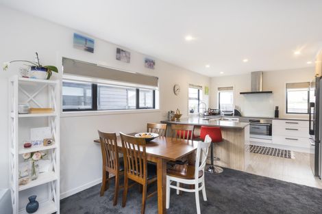 Photo of property in 24a Roberts Line, Kelvin Grove, Palmerston North, 4414
