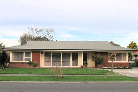 Photo of property in 4 Delamare Road, St Andrews, Hamilton, 3200