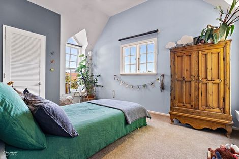 Photo of property in 19 Kempton Street, Greytown, 5712