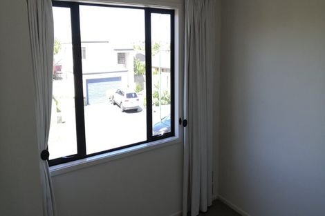 Photo of property in 34/2 Armoy Drive, East Tamaki, Auckland, 2016