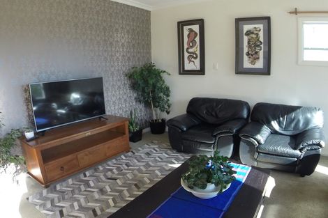 Photo of property in 67 Doralto Road, Frankleigh Park, New Plymouth, 4310