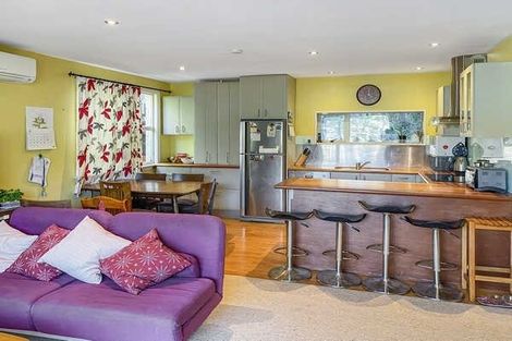 Photo of property in 32 Ticehurst Road, Lyttelton, 8082