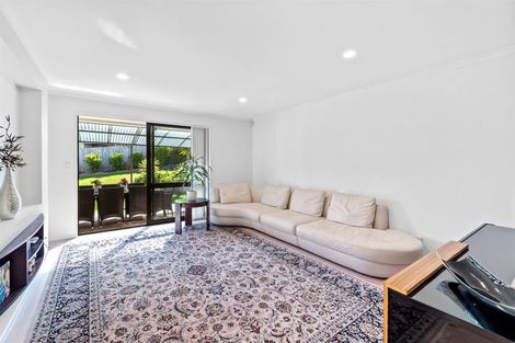 Photo of property in 11 Hugh Green Drive, Pinehill, Auckland, 0632