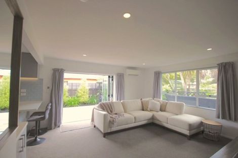 Photo of property in 2/17 Mackworth Street, Woolston, Christchurch, 8062