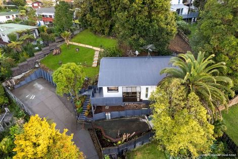 Photo of property in 11 Beaudine Avenue, Glenfield, Auckland, 0629