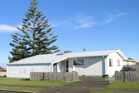 Photo of property in 6 Lamb Terrace, Onekawa, Napier, 4110