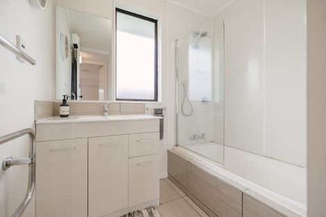 Photo of property in 21 Peppertree Glade, Kelvin Grove, Palmerston North, 4414