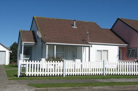 Photo of property in 1 Waimarie Park, Levin, 5510