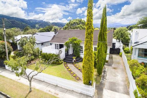 Photo of property in 44 Dowling Grove, Silverstream, Upper Hutt, 5019