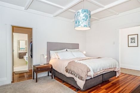 Photo of property in 8 Westwell Road, Belmont, Auckland, 0622