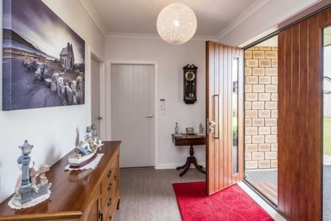 Photo of property in 12 Christow Court, Paraparaumu, 5032