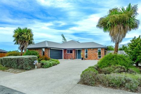 Photo of property in 79 Acacia Avenue, Rangiora, 7400