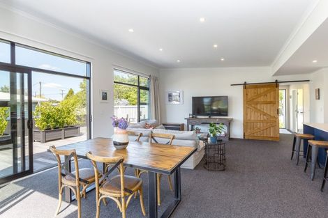 Photo of property in 24 Kempton Street, Greytown, 5712