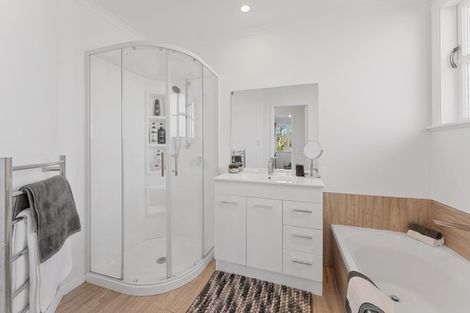 Photo of property in 14 Tararua Street, Trentham, Upper Hutt, 5018