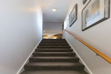 Photo of property in 55c Bolton Street, Kelburn, Wellington, 6012