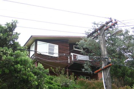 Photo of property in 33 Ranui Crescent, Khandallah, Wellington, 6035