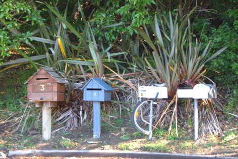 Photo of property in 2 Clem Paterson Lane, Governors Bay, Lyttelton, 8971