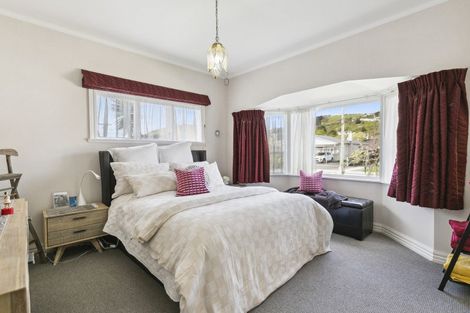 Photo of property in 73 Oxford Street, Tawa, Wellington, 5028